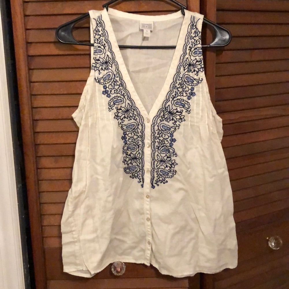 Embroidered tank